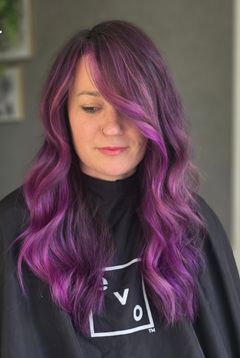 Customised hair coloring result by Kornelia Hairstylist